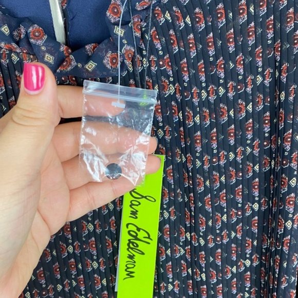 NWT - Sam Edelman Chiffon Pleated Dress - Size 8 - Picture 6 of 6